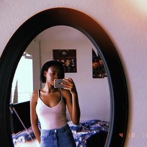 Meet your Posher, Aja